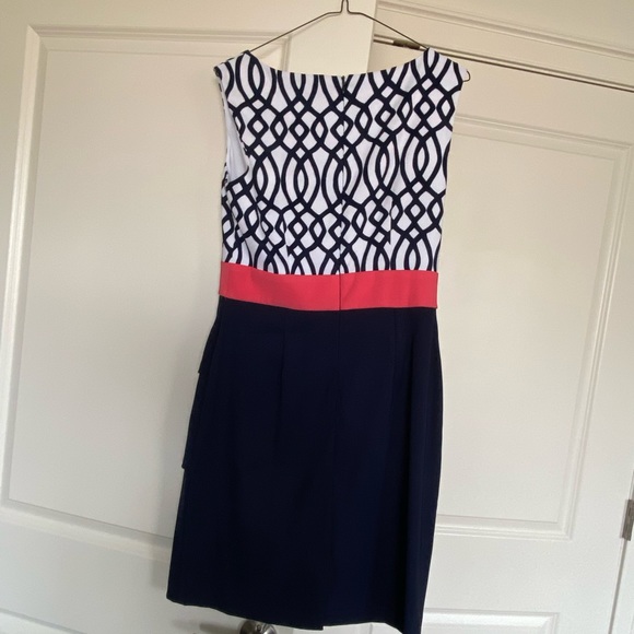 Women’s Connected Apparel Dress; Size 8; Navy - Picture 2 of 3